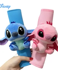 Disney Stich Nette Engel Kawaii Cartoon Paar Auto Sicherheit Gürtel Schulter Abdeckung Puppe Kreative Universal Auto Innen Dekoration