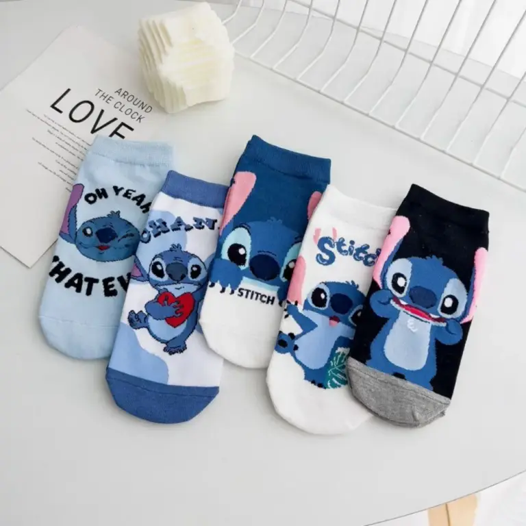 Anime Disney Stitch Cartoon Socken Kinder Baumwolle kurze Kawaii Jungen Weihnachts socken Kinder Boot Socken Geschenke Söckchen 5