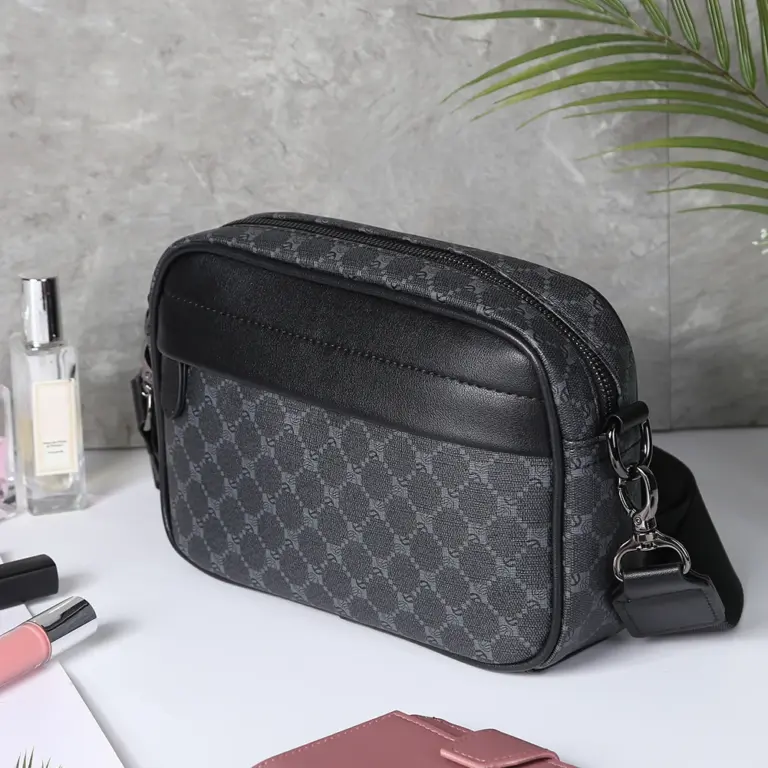 Lässige Business-Umhängetasche für Männer pu Leder Umhängetasche mit breitem Riemen Umhängetaschen quadratische karierte Designer-Schulter taschen für Männer 3