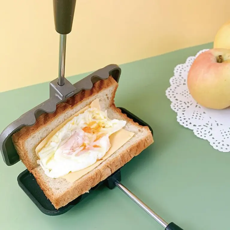 Frühstück Sandwich Maker doppelseitige Antihaft-Bratpfanne Hot Dog Toaster Panini Presse für Pfannkuchen Omeletts Toast 6