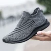 Atmungsaktive Männer Casual Schuhe Leichte Outdoor Männlichen Wanderschuhe Anti-slip männer Turnschuhe Slip auf Wohnungen Vulkanisierte Schuhe 2023
