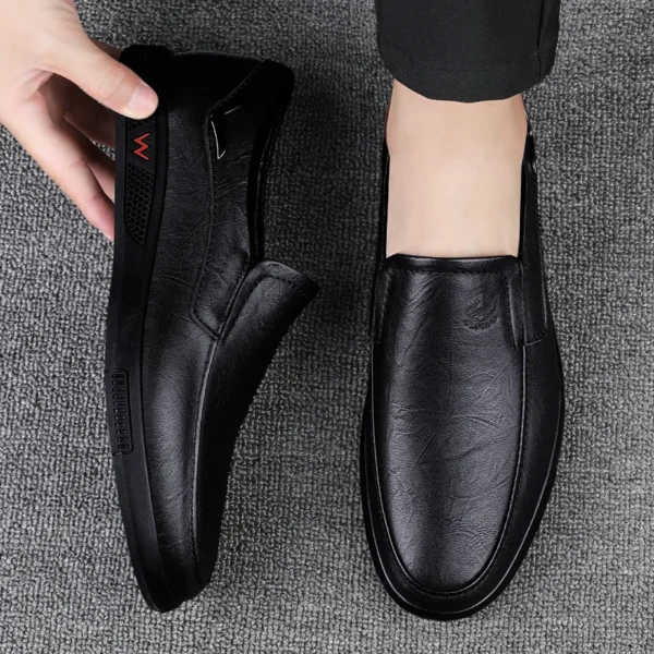 Clohoo Herren Echt leder Slipper Outdoor hand gefertigte Casual Slip on Schuhe bequeme atmungsaktive Arbeits büro fahren Turnschuhe 4