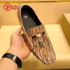 YRZL Männer Weiße Loafer Quaste Casual Luxus Männer Schuhe Handgemachte PU Leder Mokassins Licht Atmungsaktive Slip auf Boot Schuhe für Männer 3