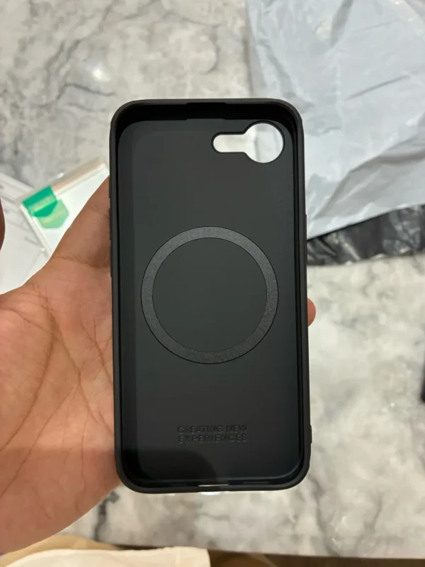 Nillkin Hülle für iPhone 16e, magnetische Ladehülle, super mattiertes Schild, harter PC, kratzfeste Rückseite 2