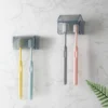 Staubdichter, an der Wand montierter Zahnbürstenhalter mit Abdeckung, 2 Fächer, selbstklebender Zahnbürsten-Aufbewahrungsorganisator für Dusche und Badezimmer 2