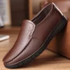 Herren-Loafer, modische Slip-on-Schuhe aus weichem, echtem Leder, einfacher Mokassin, bequeme, handgefertigte Herren-Fahrschuhe, rutschfeste Bootsschuhe 4