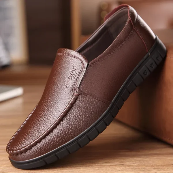 Herren-Loafer, modische Slip-on-Schuhe aus weichem, echtem Leder, einfacher Mokassin, bequeme, handgefertigte Herren-Fahrschuhe, rutschfeste Bootsschuhe 4