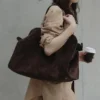 Einkaufstasche Damen Neue Herbst- und Winter-High-End-Nischendesign-Schultertasche mit großem Fassungsvermögen Retro-Pendlerhandtasche 2