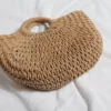 Sommer handgemachte Taschen für Frauen Strand Weben Damen Strohtasche gewickelt Strandtasche mondförmige Top Griff Handtaschen Totes 5