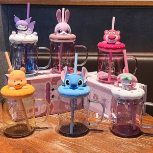 Cartoon Erdbeere Bär Judy Stich Stroh Glas 2025 Neue 480 ml Stroh Glas Büro Campus Mode Kawaii Glas Tasse Geschenk