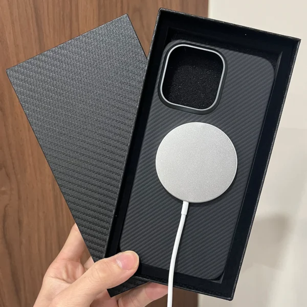 Magnetische echte Aramid-Carbonfaser-Telefonhülle für iPhone 13 14 15 16 Pro Max 16 Pro Max i14 i15 i16 Macsafe Magsafe 5