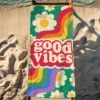 M-Mehrfarbiges Schriftdesign-Handtuch für den Strand, schnell trocknend, weiche Poolhandtücher, Geschenk für Reisen, Fitnessstudio, Dusche, Camping, Sport 3