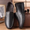 Herren-Loafer, modische Slip-on-Schuhe aus weichem, echtem Leder, einfacher Mokassin, bequeme, handgefertigte Herren-Fahrschuhe, rutschfeste Bootsschuhe