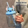 Cartoon Erdbeere Bär Judy Stich Stroh Glas 2025 Neue 480 ml Stroh Glas Büro Campus Mode Kawaii Glas Tasse Geschenk 3