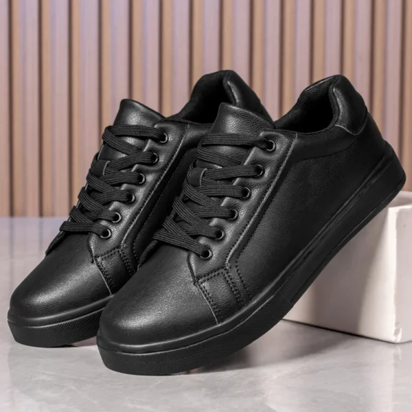 Männer Schuhe Bequeme Casual Skateboard Schuhe Männer Weiß Schwarz Feste Freizeit Turnschuhe Leichte Wanderschuhe Tenis Masculino