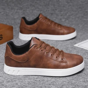 Trend Leder Freizeitschuhe für Männer Günstige braune Herrenschuhe Sale Bequeme Skateboardschuhe Mann Urban Sneaker Zapatillas Homme