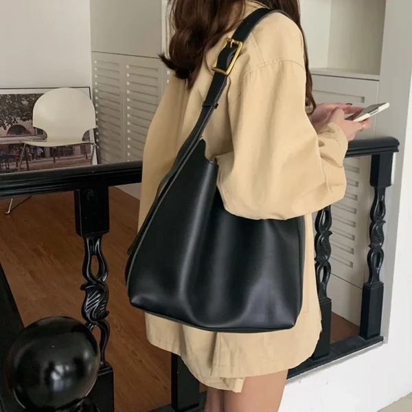 1Pcs Alle-Spiel Frauen Schulter Tasche Solide Mode Handtasche Umhängetasche frauen Minimalistischen PU Leder Tasche Für arbeit
