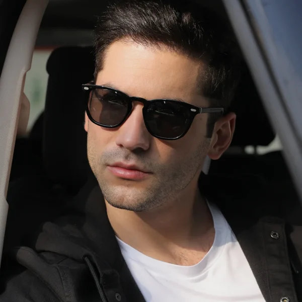 Coole und modische polarisierte Farbwechsel-Sonnenbrille für Männer und Frauen, geeignet für Straßenfotografie und UV-Schutz 2