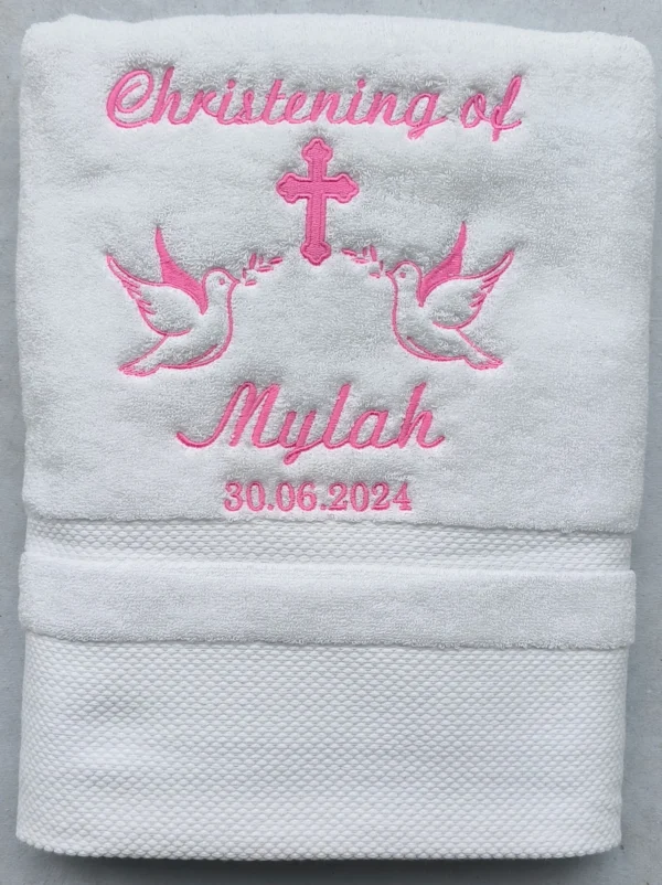 AHSNME Maßgeschneidertes Tauftuch, 70 x 140 cm, Badetücher für Baby-Tauf, weißes Handtuch mit Namen und Datum 3