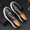 Mode männer Casual Schuhe Geprägte Leder Männer Klassische Retro Britischen Stil Quasten Loafer Herren Slip-on Outdoor Fahren wohnungen
