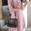 Neue Frauen Handtasche Tasche Luxus Design Eimer Schulter Umhängetasche Flip Check Druck Große Kapazität Einzelnen Schulter Straddle Tasche 6