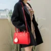 Neue Mode Mittleren Alters Mutter Schulter Umhängetasche Große Kapazität frauen Handtasche mit Anhänger 3