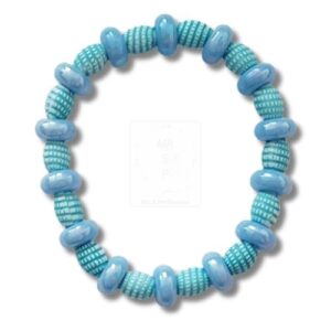 Armband in Hellblau mit Strukturperlen