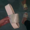 Frühling/sommer/frauen wasserdichte plattform dicken boden strass hausschuhe candy-farbige strand sandalen outdoor wilde mode damen 3