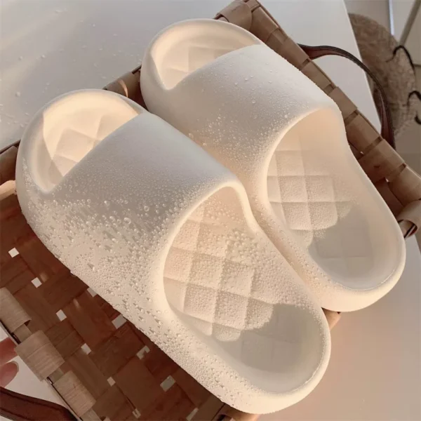 Weiße dicke Plattform-Wolken-Hausschuhe für Damen, leicht, weiche Sohle, EVA, Heimrutschen, Damen, Sommer, Komfort, rutschfeste Strand-Flip-Flops 4