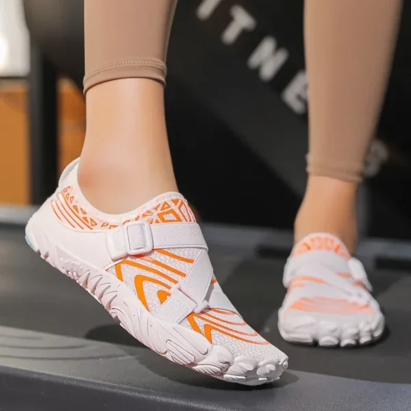 Barfußschuhe Sommer Outdoor Strand Wasserschuhe Schnell trocknende rutschfeste Wasserschuhe mit atmungsaktiver und langlebiger Flow-Tracking-Sneaker 5