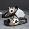 Neue Mode männer Hausschuhe Marke Sommer Weiche Sohle Nicht-slip EVA Strand Schuhe Fußball Männlichen Rutschen Weichen Dicken sohlen Slidee Slipper 3