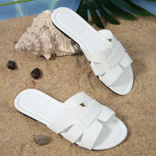 Weiße flache Hausschuhe für Damen, Sandalen mit offenem Absatz, Strandschuhe, lässige Damenschuhe, geeignet für drinnen und draußen
