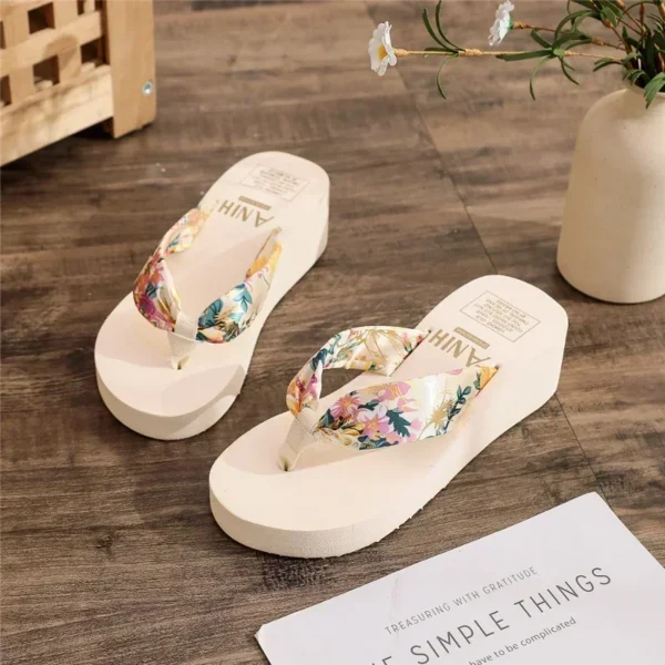 2025 mode Frauen Flip-Flops Sommer Strand Plattform Hausschuhe Casual Außerhalb Keile Sandalen Sommer Frauen Schuhe 4