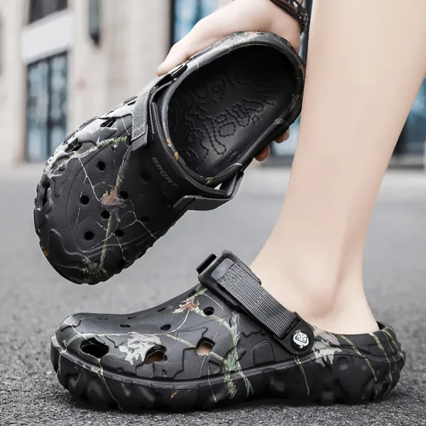 2024 Sommer-Herren-Sandalen, neue Hausgarten-Schuhe, bequeme und leichte Herren-Hausschuhe, rutschfeste Flip-Flop-Sandalen mit weichem Boden 6