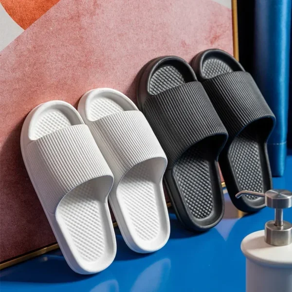 Modische Herren- und Damensandalen, rutschfest, verschleißfest, EVA, dicke Sohle, bequeme Hausschuhe, Badezimmer, Bade-Flip-Flops 4