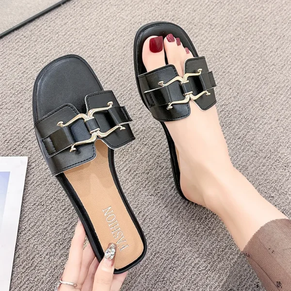 2024Europäischen und Amerikanischen Stil Sommer Fashion Out Flip-flops Flache Freizeit Pferd mit Schnalle Temperament Eine Linie Hausschuhe Frau 3