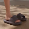 Herren- und Damen-Hausschuhe mit weicher Sohle und Kissen, leicht, offener Zehenbereich, rutschfeste EVA-Sandalen, für drinnen und draußen, schnell trocknende Badezimmerschuhe 6