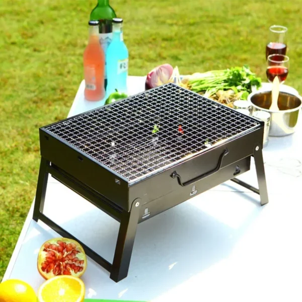 Neuer tragbarer Grill Grill Holzkohle grill Mini-Grill Edelstahl-Werkzeugs atz Kochen im Freien Camping Picknick Strand Camping Grill 4
