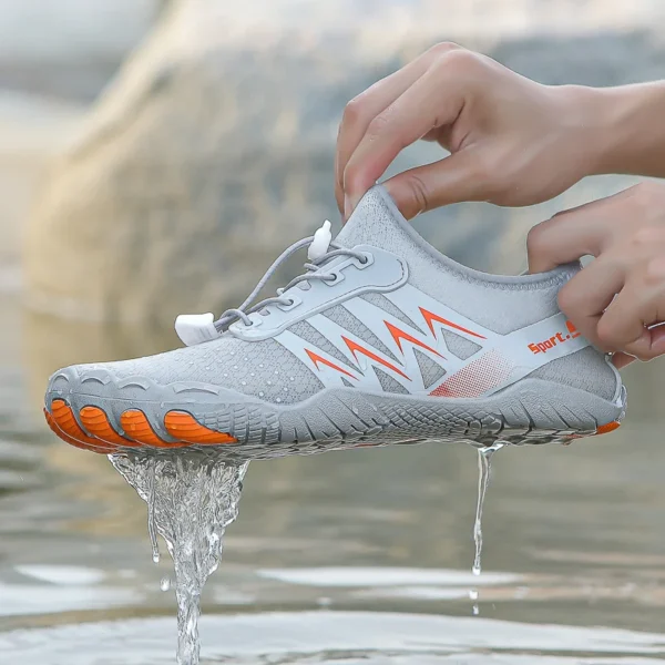 2024 Neuankömmling Herren-Wasserschuhe, Aquaschuhe, schnell trocknend, rutschfest, fünf Finger, verschleißfest, hochwertige Turnschuhe, Größe 35–46 5