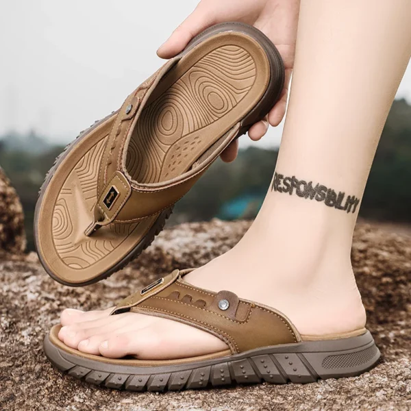 ﻿   Flip-Flops Sommer Herren Outdoor Strandschuhe mit dicken Sohlen atmungsaktive coole rutschfeste Komfortsandalen männliche lässige Wandersandalen 3