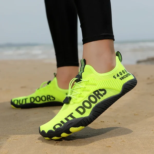 Neue Sommer Eltern Kind Fitness Outdoor Barfuß Strand Schwimmen Schuhe Schnell trocknend Atmungsaktive Wandern Leichte Wasser Schuhe 3
