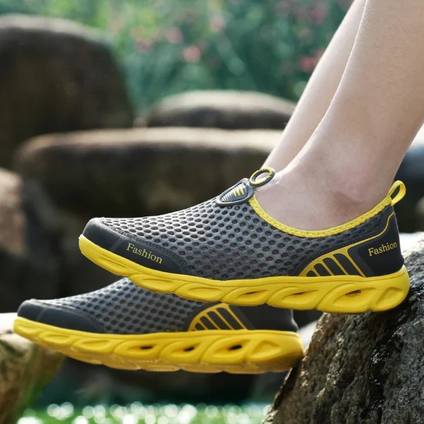 2025 männer Aqua Schuhe Outdoor Atmungsaktive Strand Schuhe Leichte Schnell trocknend Waten Schuhe Sport Wasser Camping Turnschuhe Schuhe 4