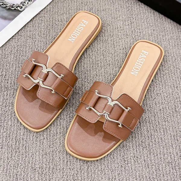 2024Europäischen und Amerikanischen Stil Sommer Fashion Out Flip-flops Flache Freizeit Pferd mit Schnalle Temperament Eine Linie Hausschuhe Frau 2