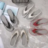 2024 Damen Hausschuhe Neue Mode Slides Rutschfeste Schuhe Strandsandalen Damen Draußen Freizeit Flip Flops Tragen Offene Zehen 2