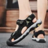 Sommer Herren Sport Sandalen Outdoor Licht Wanderschuhe Geschlossene Zehen Rutschfeste wasserdichte Wasserschuhe Verstellbare Herren Hausschuhe 5
