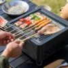 Barbecue Grill Tischplatte Holzkohleofen Quadratischer Campinggrill Holzkohlegrillofen zum Kochen im Freien Camping Picknicks Strand 2