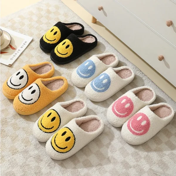Fuzzy Smile Face Damen-Slipper, Kawaii-Cartoon, Plüsch, Baumwolle, für den Innenbereich, lustig, niedlich, Winter, warm, Bodenhaus, Heimschuhe, weiblich, 2025, neu