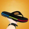 Neue Sommer-Flip-Flops für Herren sind zu Hause bequem und zu tragen rutschfeste, fußschleppende Strand-Freizeithausschuhe mit weichem Boden