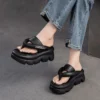 Koznoy 7,5 cm Peep Toe Schaffell Flip Leder hohle Mode Sandalen Hausschuhe Mary Jane Designer Frauen Sommer Wohnungen Loafer Schuhe 6