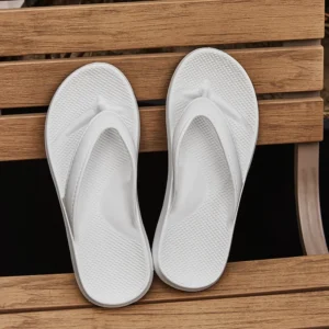 Sommer Coole Damen-Flip-Flops, superleicht, für den Außenbereich, weiche Sohle, rutschfest, lässig, Damen-Hausschuhe, Paar, flache EVA-Sandalen